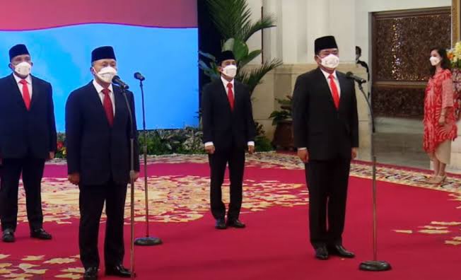 Lantik Wakil Menteri, Ambisi Politik dan Pemborosan