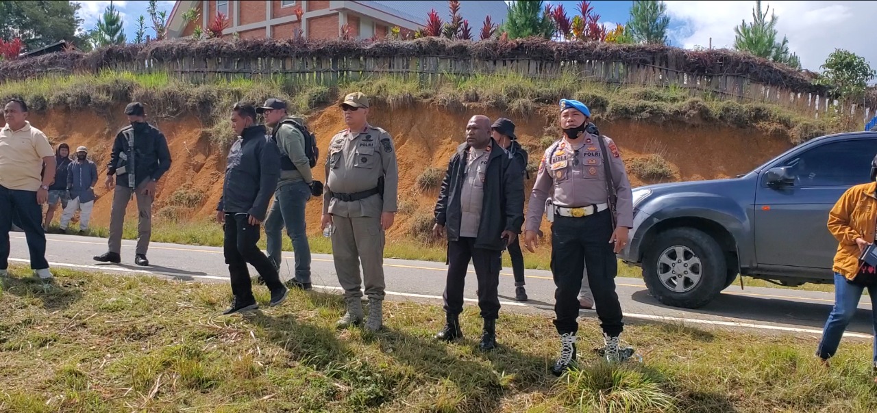 Biadab ! Pelaku Penganiayaan Anggota Brimob Terindikasi KKB