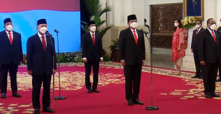 Pengamat: Reshuffle Cuma Akomodasi Politik, Bukan untuk Kinerja