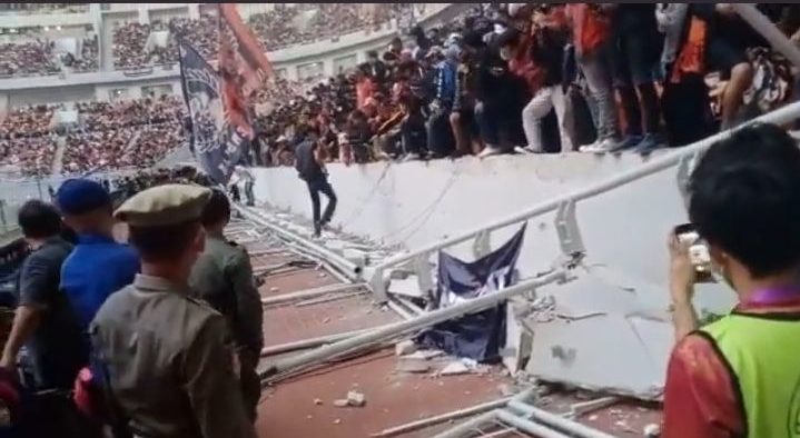 Pagar Pembatas JIS Ambruk, Wakil Anies: Itu Biasa