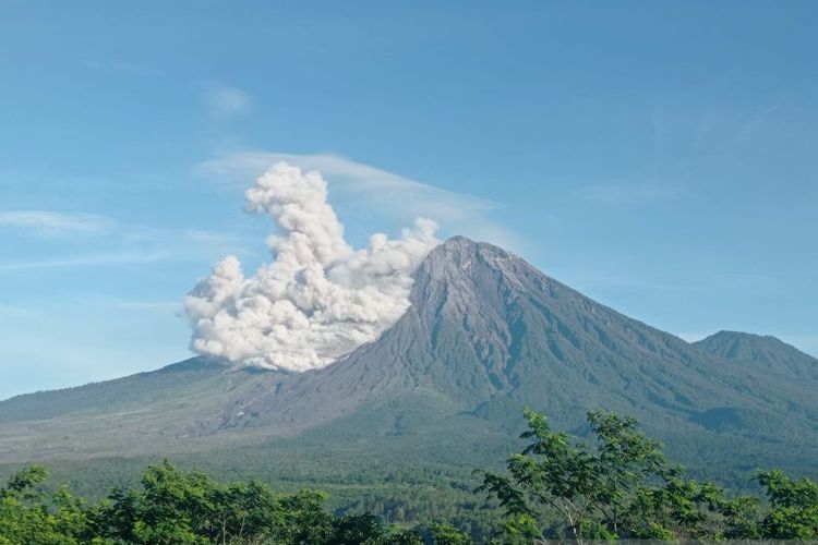 Gunung Semeru