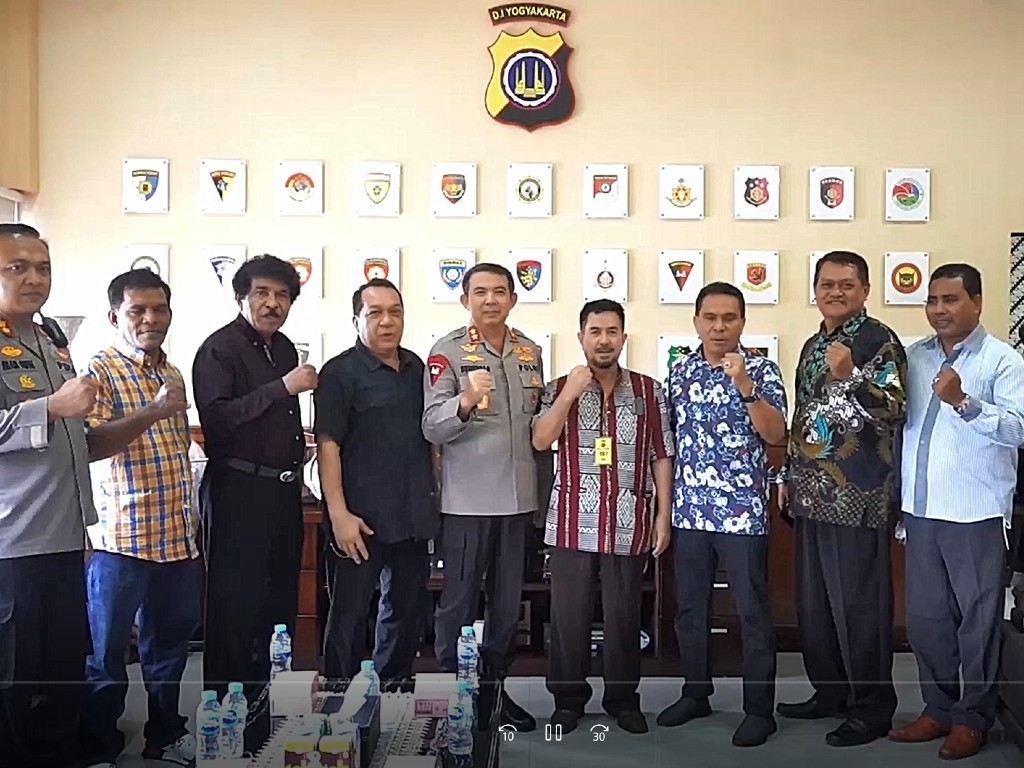 Top! Kapolda DIY Turun Tangan Temui Tokoh Masyarakat dari Kelompok yang Ricuh di Babarsari