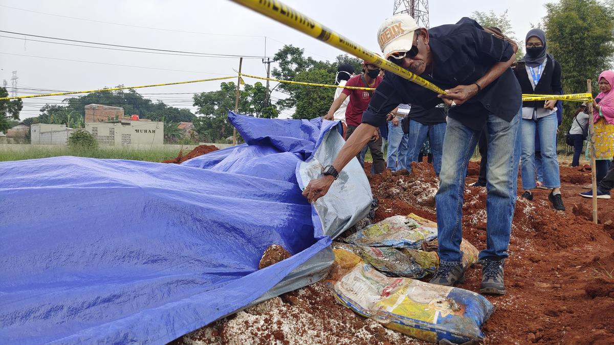 Polisi Garap Pihak Terkait Usut Temuan Kuburan Bansos di Depok, Ada JNE hingga Kemensos