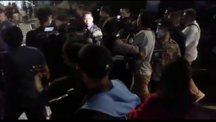 Pendukung Anies Arogan Halangi Pekerjaan Wartawan, Berujung Bentrok