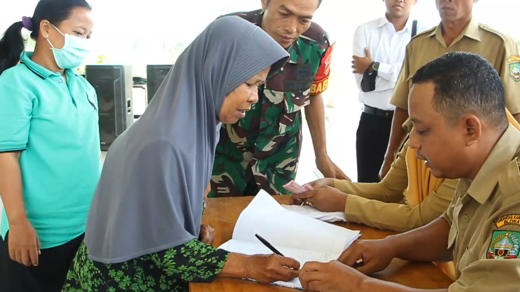 Pasca Viral, Kades Blora Kembalikan Uang BLT DD Yang Diduga Dipotong