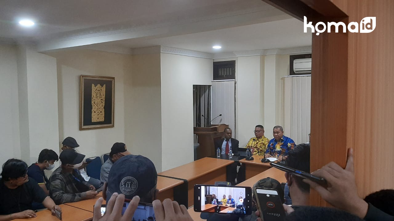 Kuasa Hukum: Lukas Enembe Gubernur Berprestasi, Kenapa Harus Dikriminalisasi?