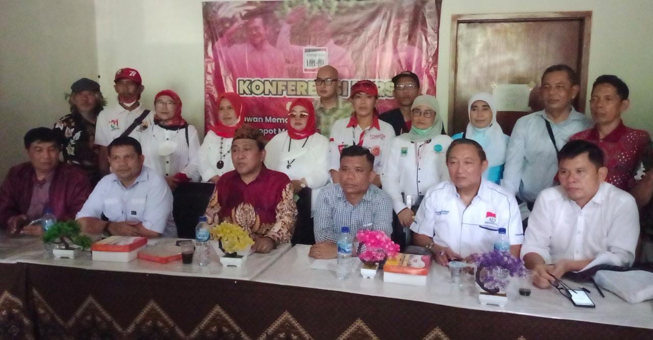 Relawan Kirim Surat Terbuka, Minta Jokowi Pecat Menteri Kader NasDem