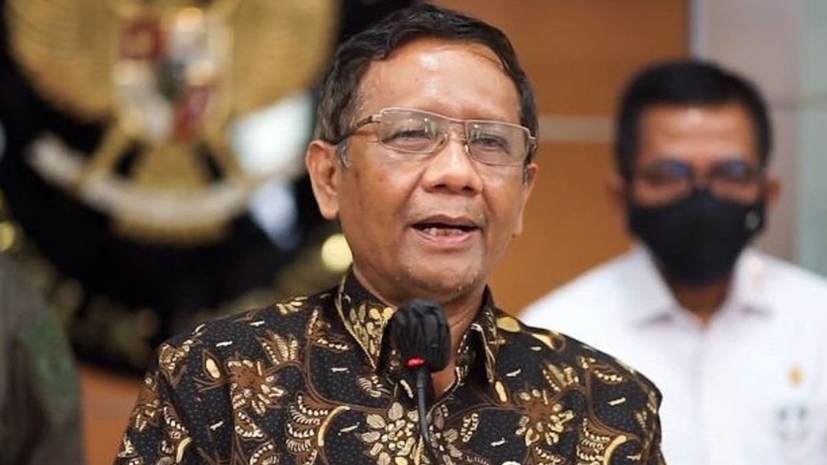 Apresiasi Kapolri, Mahfud MD : Tak Mudah Cokot Bandar Judi dari Luar Negeri