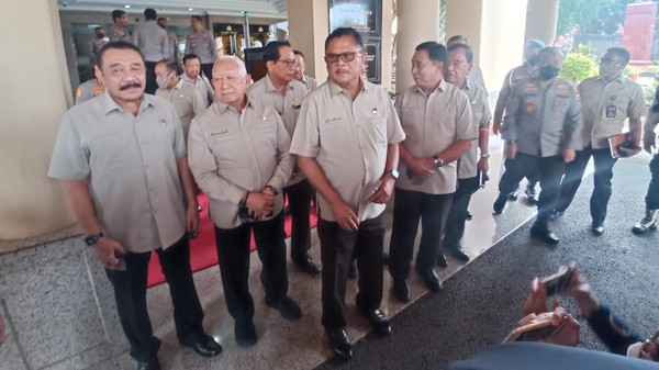 Eks Kapolri Dukung Jenderal Sigit Benahi Institusi Polri