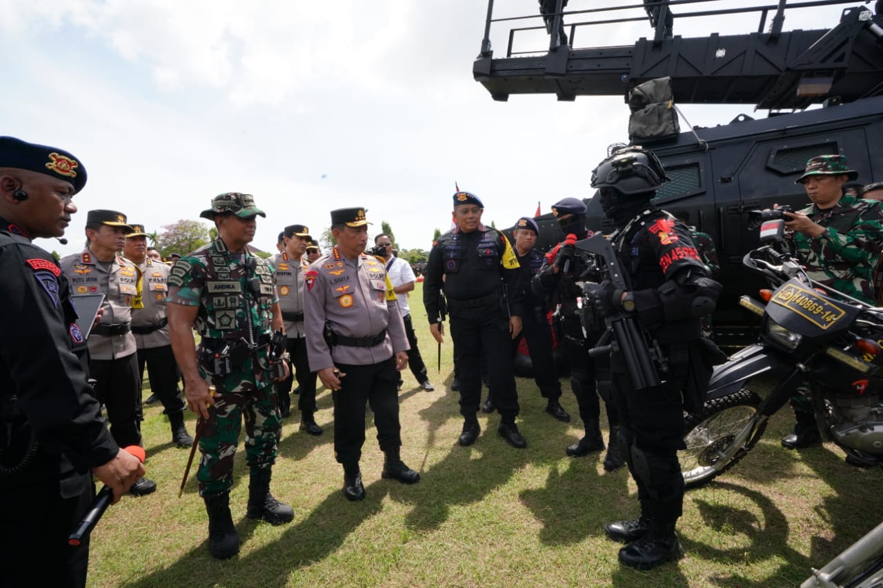 Gelar Pasukan dan Peralatan, Kapolri dan Panglima TNI Harapkan KTT G20 Berjalan Sukses