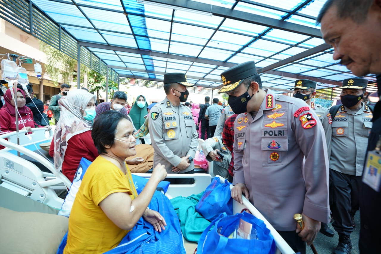 Kapolri Kunjungi Lokasi Gempa Bumi Cianjur, Pastikan Warga dapat Bantuan Maksimal
