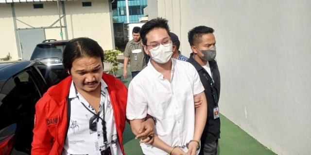Hakim Vonis Indra Kenz Lebih Ringan Dari Tuntutan Jaksa, Hanya 10 Tahun