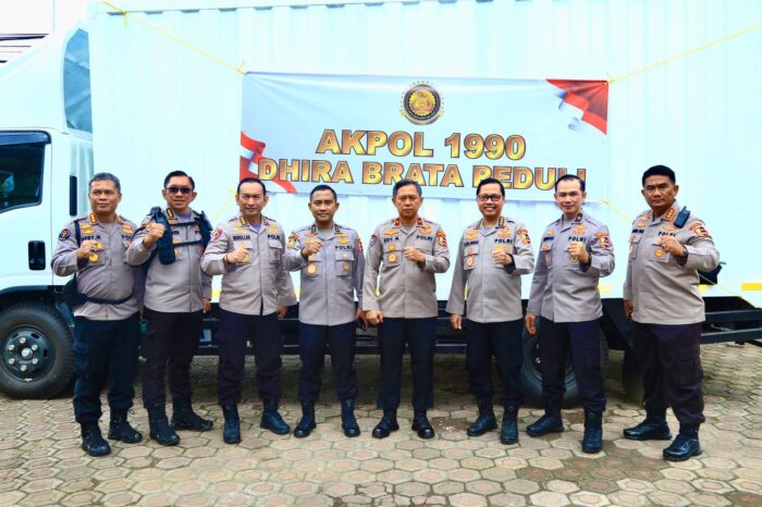 Alumni Akpol 1990 Ikut Meringankan Beban Korban Gempa Cianjur dengan Beri Berbagai Bantuan