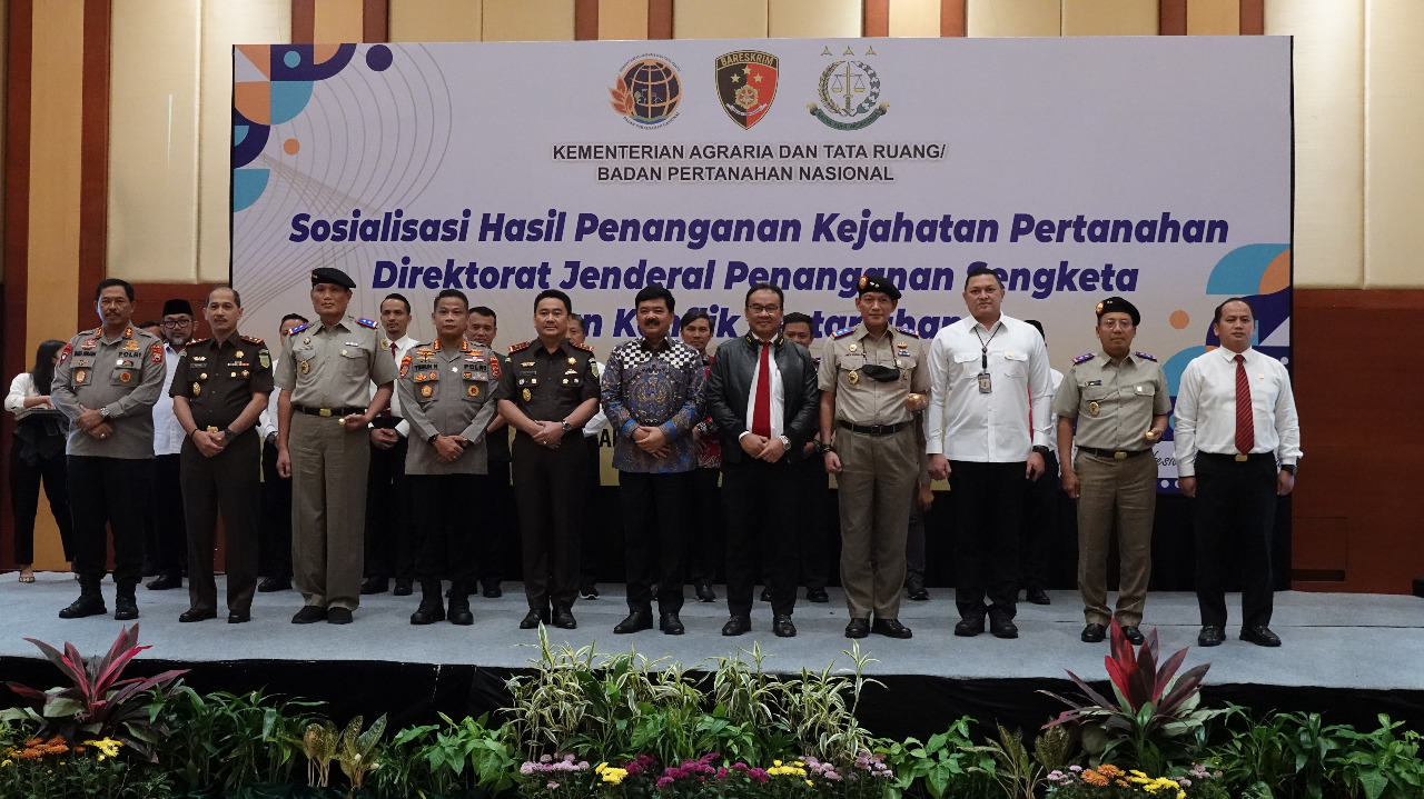 Ditreskrimum Polda Metro Raih Pin Emas atas Prestasi Ungkap Kasus Mafia Tanah