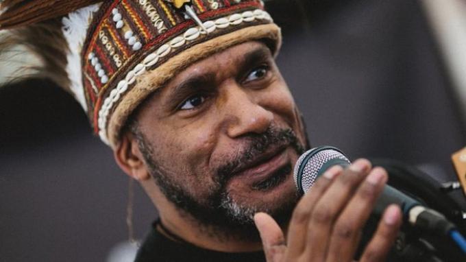 OPM Minta Lukas Enembe Dibebaskan, Mahfud MD Sentil Benny Wenda Ga Nyambung ! Ini Korupsi Gak Ada Hubungannya dengan Separatis
