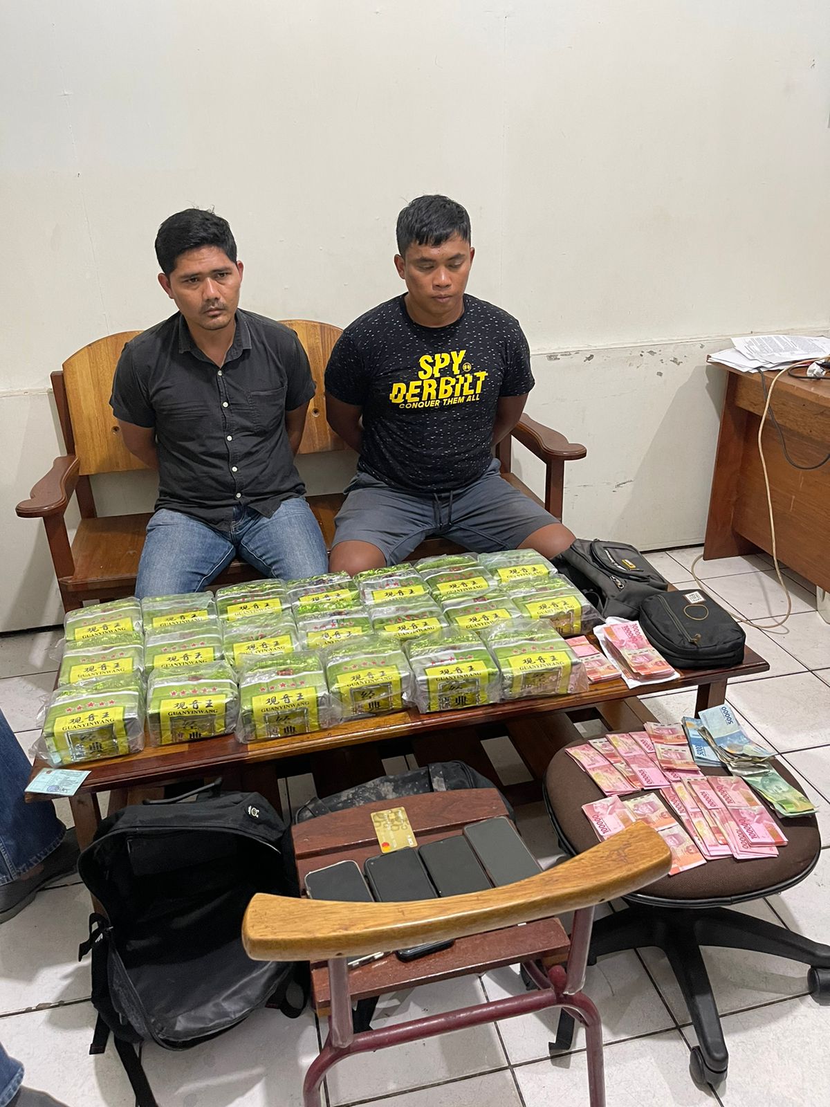 Waduh! 2 Oknum Anggota TNI Kegep Bawa 20 Plastik Berisi Sabu di Pontianak
