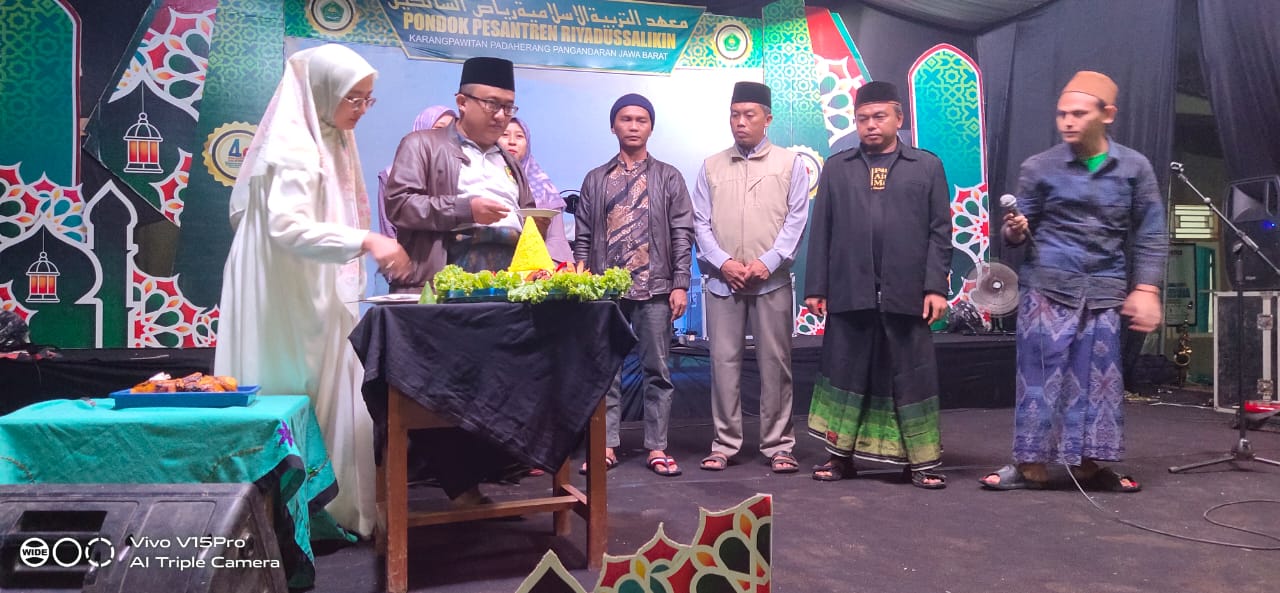 Gebyar Dies Natalis SMA Ksatria Nusantara Pangandaran Ke- 8, Diisi dengan Kegiatan Amal dan Kajian Intelektual