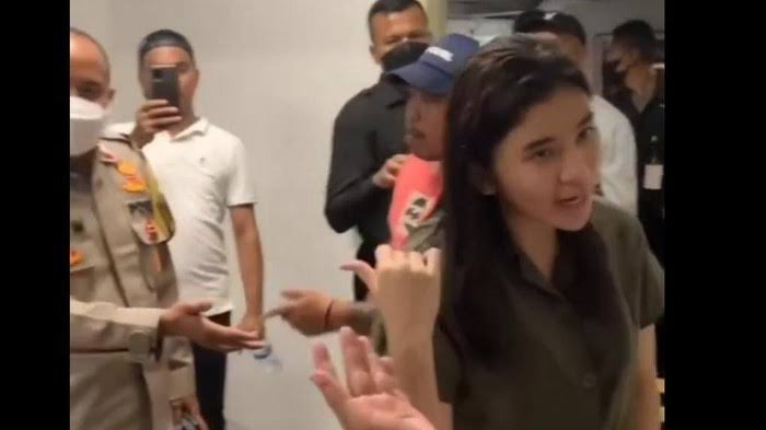Mobilnya Selebgram yang Ditarik Debt Collector, Ternyata Tak Tunggak Cicilan