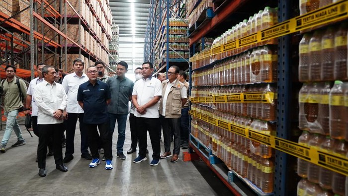Pantesan Langka, Ternyata 500 Ton Minyakita Ditimbun Produsen