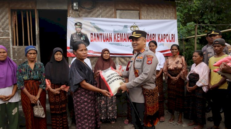Kapolri Kirim 50 Ton Beras Bantu Warga NTT yang Terdampak Kenaikan Harga Bahan Pokok