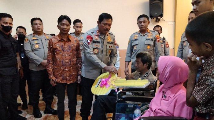 Terharu! Aiptu Jamaluddin dan Istri 4 Tahun Alami Stroke, Kini Dapat Rumah dari Polda Sulsel dan Polrestabes Makassar