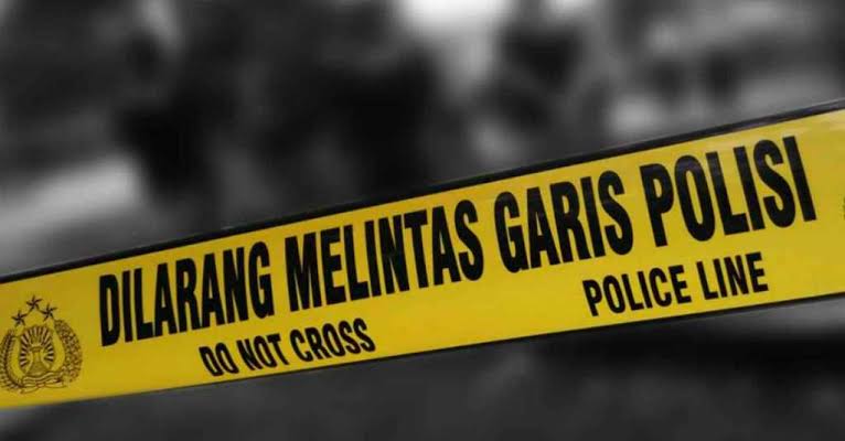 Mantan Ketua Komisi Yudisial Kena Bacok di Rumahnya