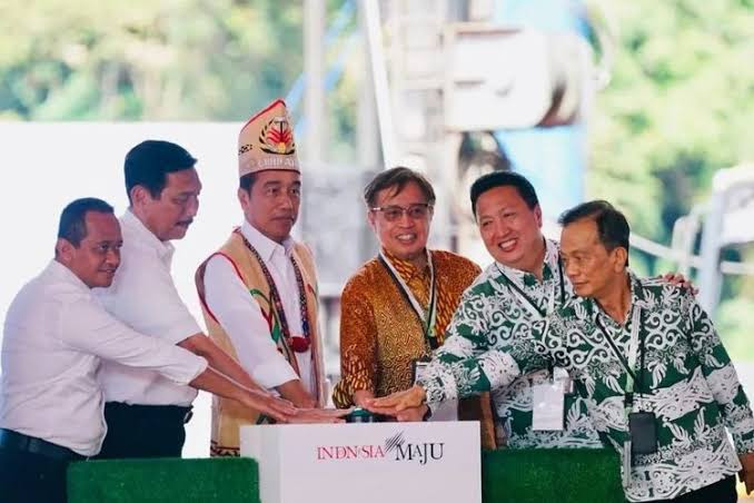 Hadiri Groundbreaking PLTA Mentarang, Presiden Jokowi : Dukung Indonesia Bertransformasi Menuju Ekonomi Hijau