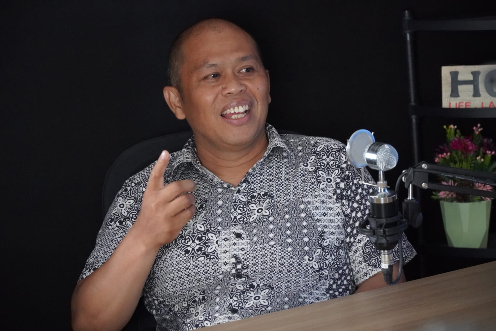 Pengamat Politik Sebut Anies Baswedan Panik Karena Dugaan Korupsi Formula E Terus Mencuat, Kali Ini Coba Benturkan KPK Dengan BPK