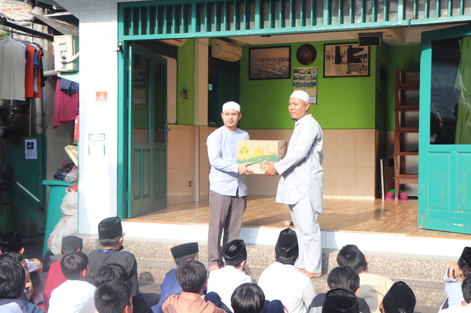 SD Muhammadiyah 5 Jakarta Gelar Tadabbur Ijtimaa’i “Berbagi dengan Kaum Dhuafa”