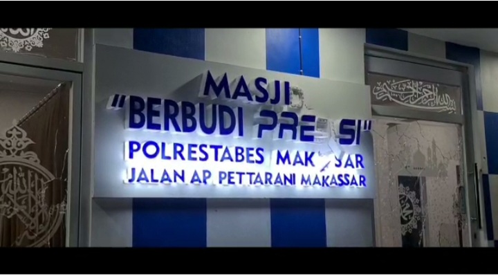 Miris! Masjid Berbudi Presisi Polrestabes Makassar Dilempari Batu hingga Hancur Lebur