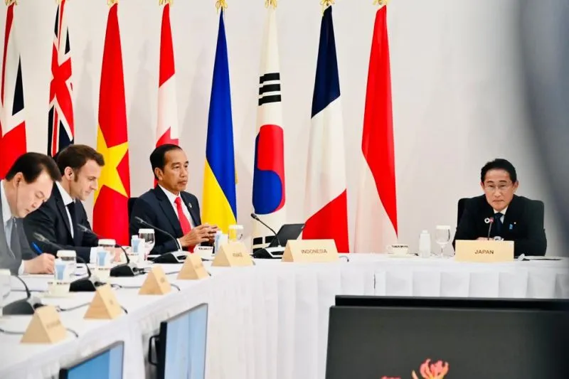 Jokowi: Indonesia Siap Jadi Jembatan Perdamaian Rusia-Ukraina di KTT G7