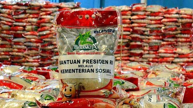 Skandal Korupsi Terus Menghantui, Beras Bansos Juga Diembat Pejabat Kemensos!
