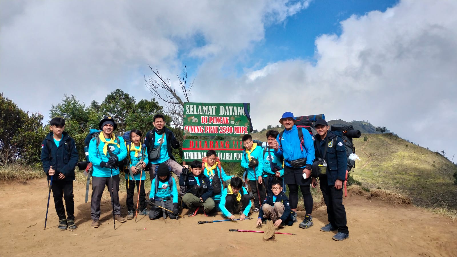 Program Keren Ekspedisi Ayat Kauni-Muma Survival, Pendakian Gunung Prau di Dataran Tinggi Dieng Jawa Tengah
