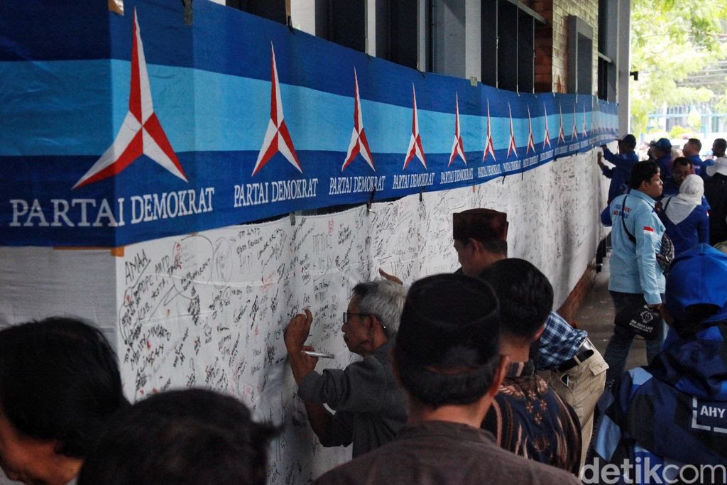 Cap Jempol Darah Demokrat, Taktik Plagiat dan Minim Ide