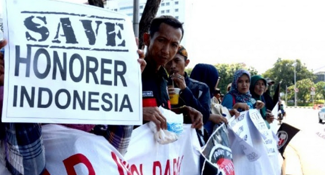 MenPANRB : Tenaga Honorer Membludak Karena Banyak “Titipan”