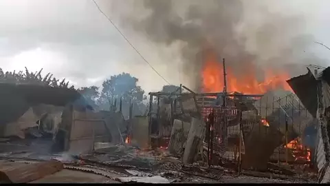 Ricuh! Puluhan Rumah Warga di Kabupaten Dogiyai Papua Tengah Dibakar