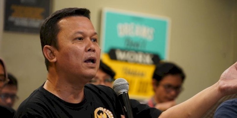 Ngapain Jokowi Dimakzulkan ? Tinggal Setahun Lagi