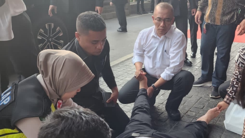 Ketua Bawaslu Pingsan Langsung Dibawa ke RS Mintoharjo