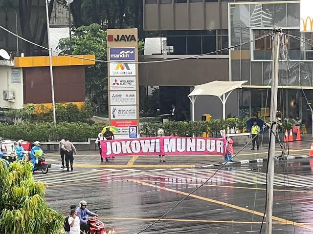 Aksi People Power Sepi Pendemo
