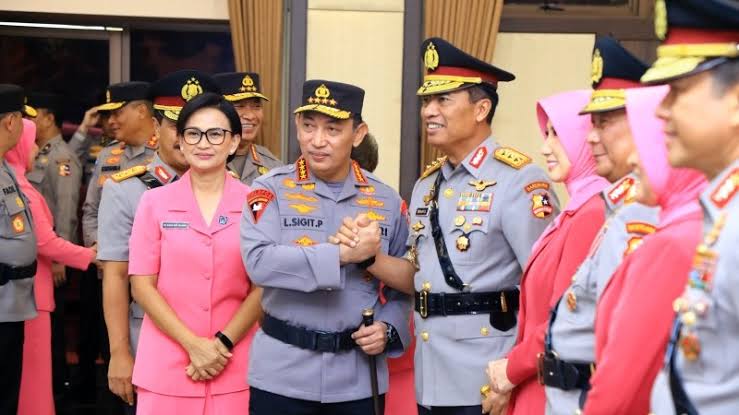 Komjen Wahyu Widada Dilantik Jadi Kabareskrim Polri
