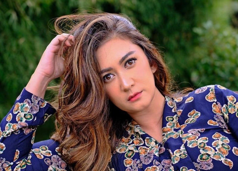 Nafa Urbach Ikutan Sentil Konflik Dewi Perssik vs RT Mulkan