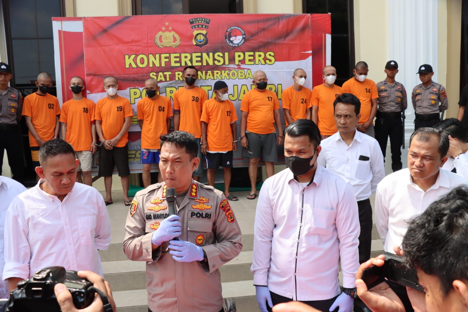 Selama 1 Minggu, Satresnarkoba Polresta Jambi Amankan 1,6 Kg Sabu dan 10 Pelaku Narkoba