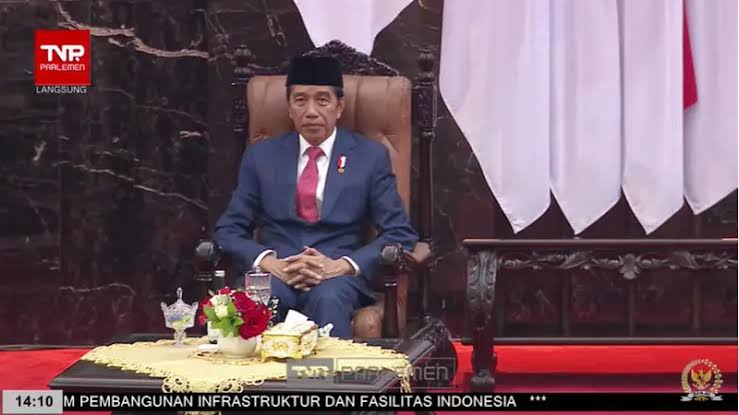 Jokowi Umumkan Kenaikan Gaji ASN Sebesar 8%