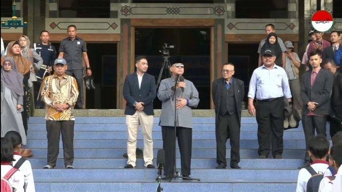 Panji Gumilang Pamit ke Ribuan Santri, Firasat Bakal Ditahan?