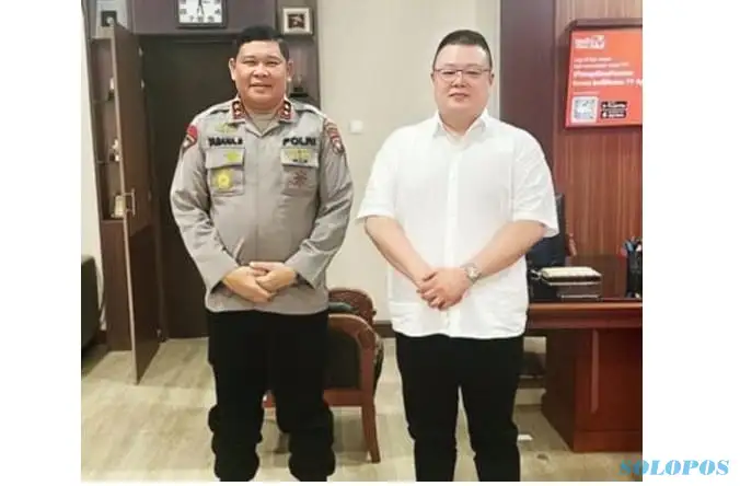 Heboh Foto Kapolda Kepri bersama DPO, Ini Faktanya