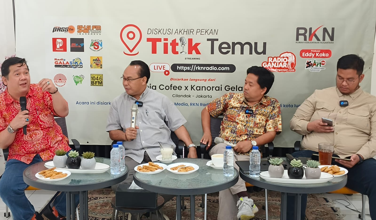 Mahfud atau Ridwan Kamil Cawapresnya, Suara Ganjar Tetap Besar