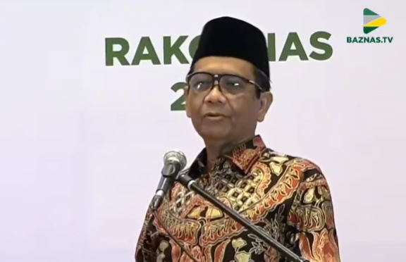Menko Mahfud
