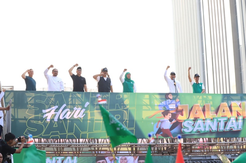 Jalan Santai Hari Santri Nasional, Gus Yahya Ajak Santri Jihad Demi NKRI