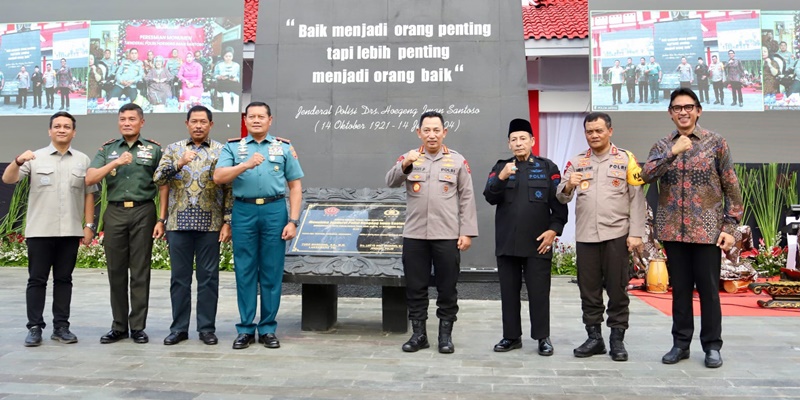 Panglima TNI, Kapolri Hingga Habib Luthfi Hadir dalam Peresmian Monumen Hoegeng di Pekalongan