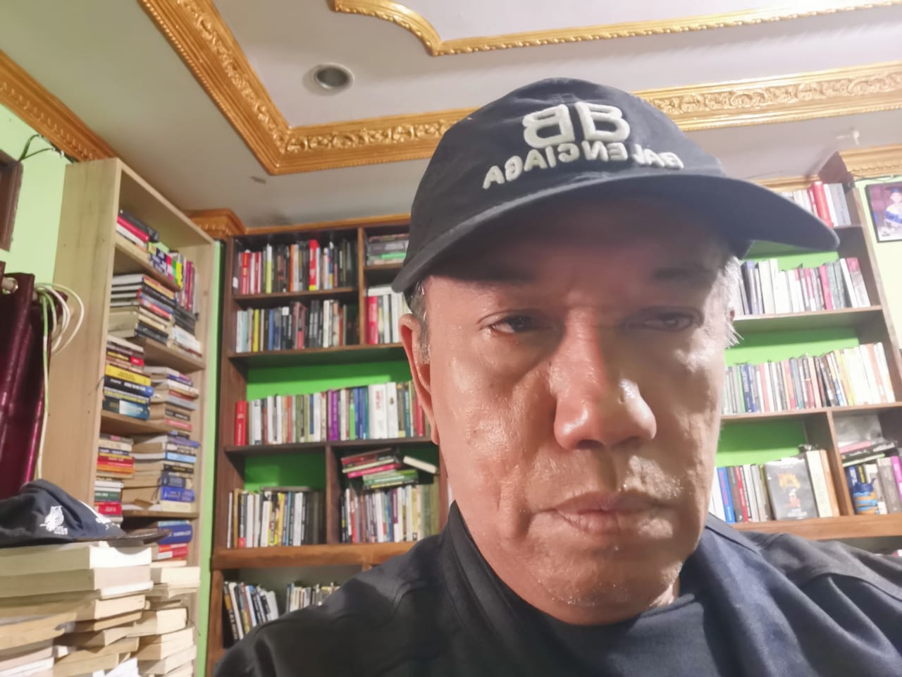 Malam Barangkali Tidak Setenang Siang